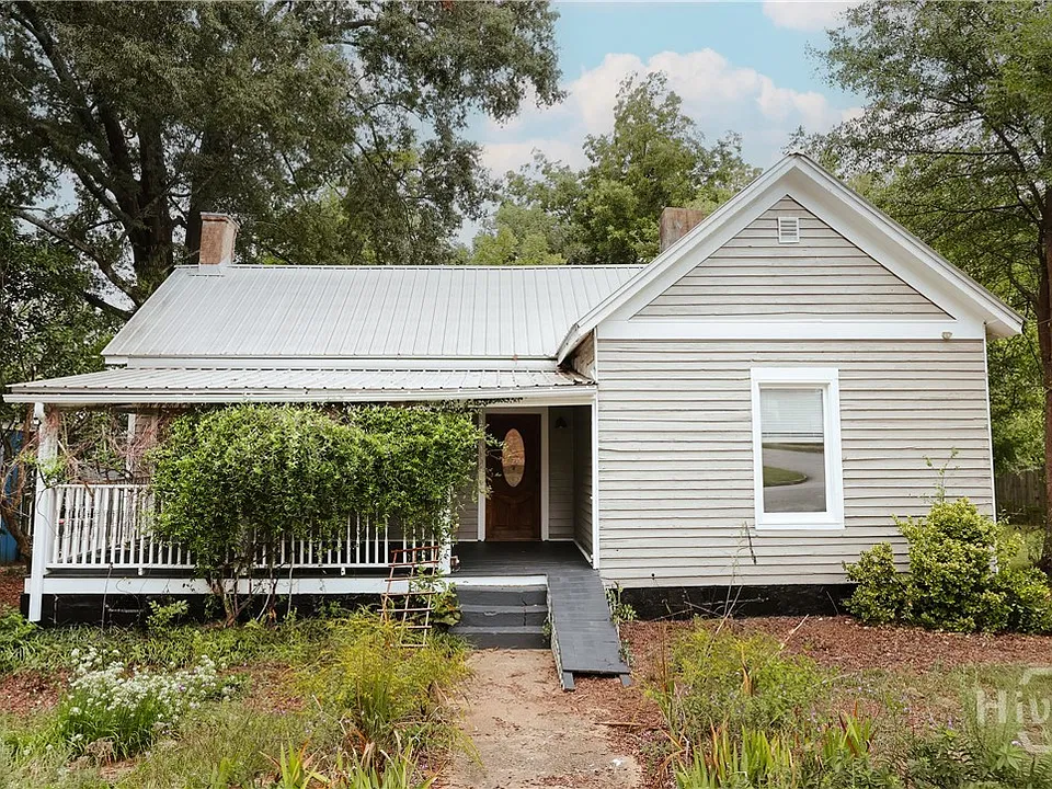 291 Athens Ave