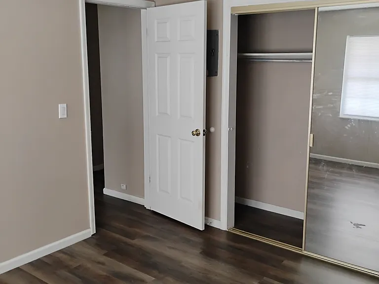 840 Center Ave #12 — Photo 11