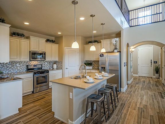 Kitchen - Coco Estates of Santa Monica