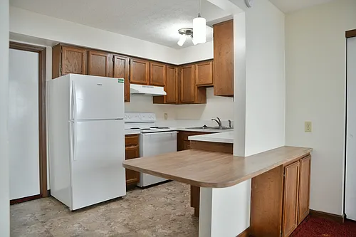40 Rhodes Ave Photo 1