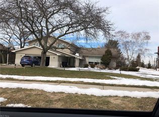 25085 Bridgeton Dr, Beachwood, OH