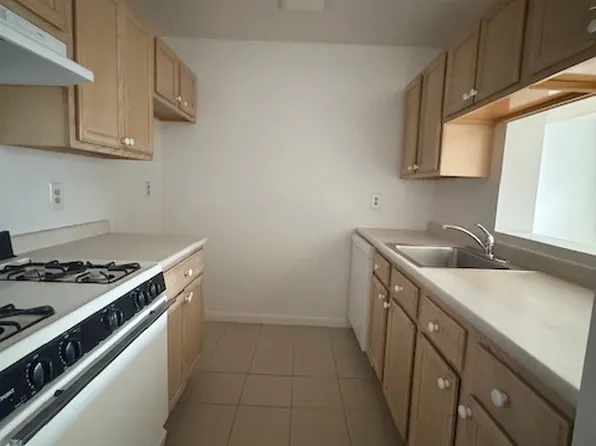 287 Prospect Avenue image 1 of 10