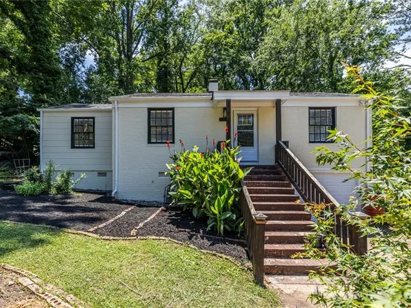 1909 Lisbon Dr SW, Atlanta, GA 30310