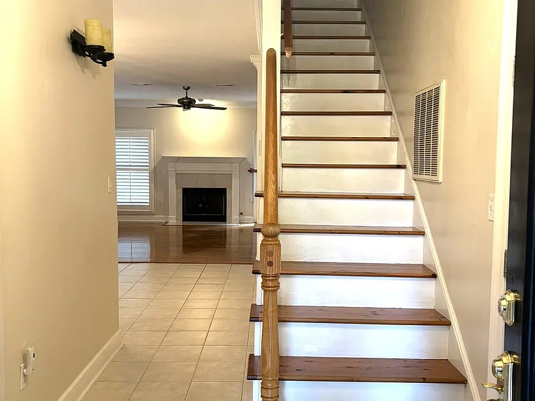 8970 Eagles Ridge Dr — Photo 38