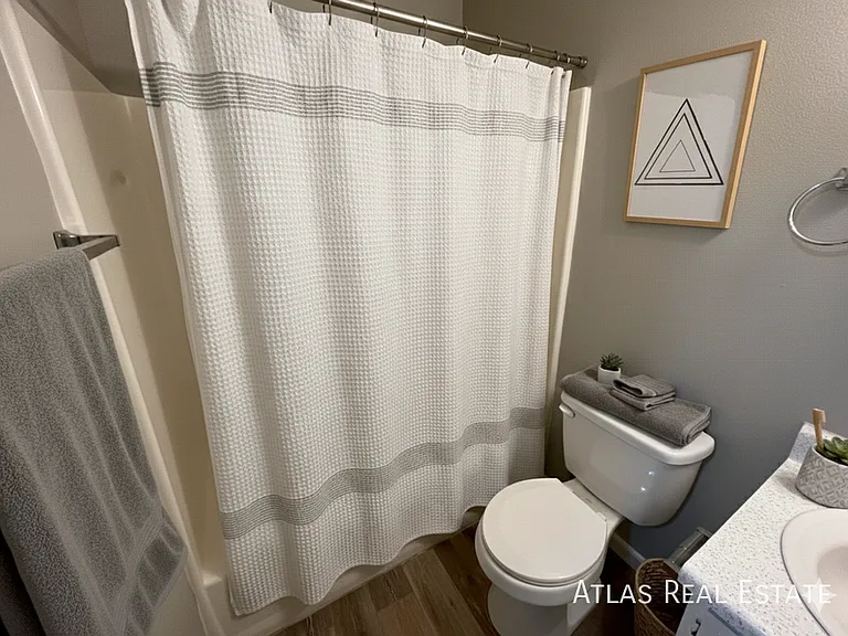 6895 Space Village Avenue — Photo 35