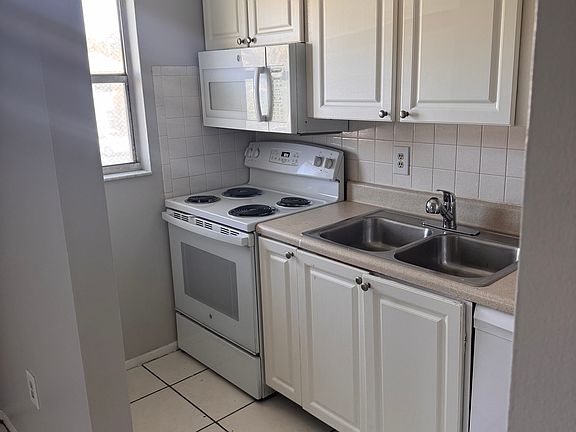 4th image of 2481 8th St #69