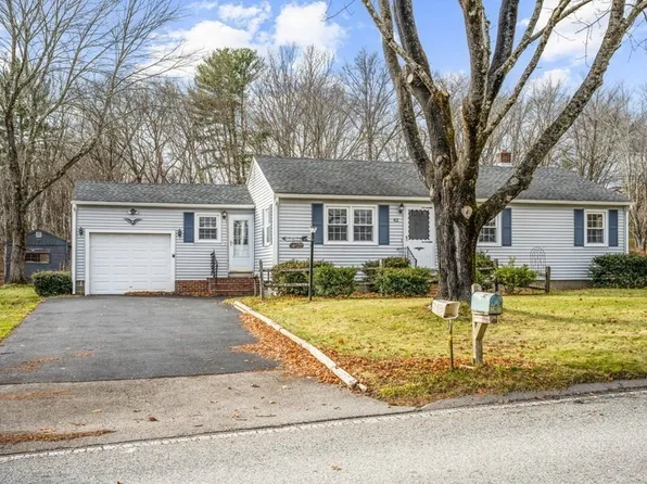412 Dresser Hill Rd, Dudley, MA 01571