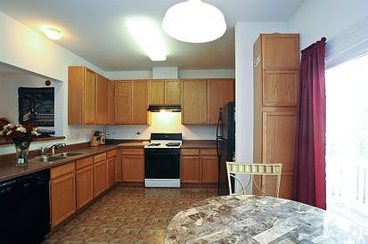 3rd image of 67 Cantal Ct
