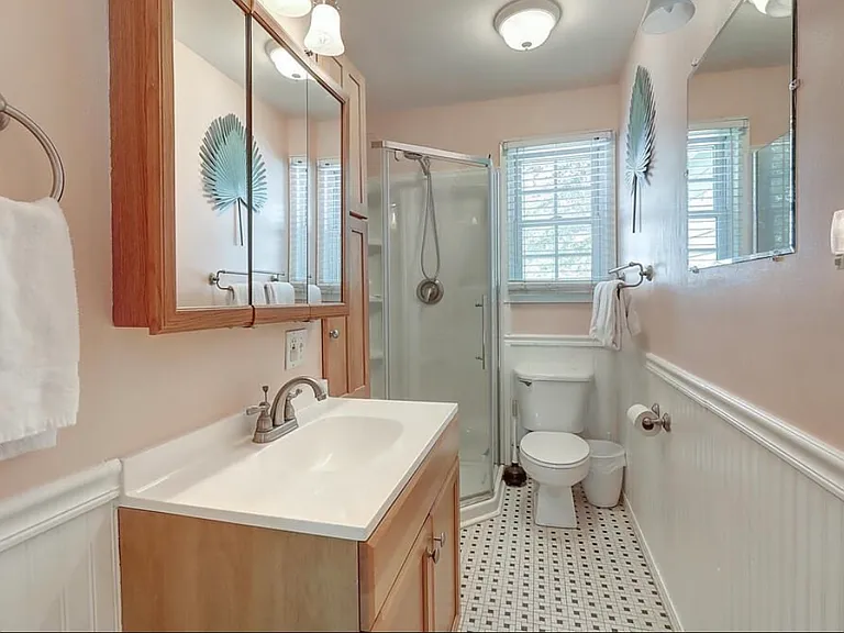 916 E Cedar St — Photo 10