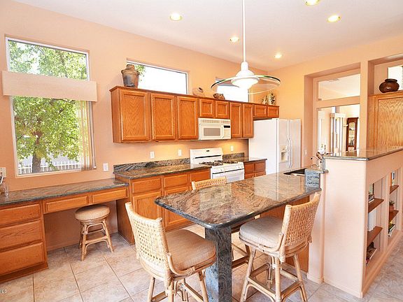 5th image of 2431 E Cargondera Canyon Dr