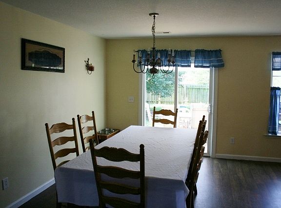 3rd image of 2 Picardy Dr