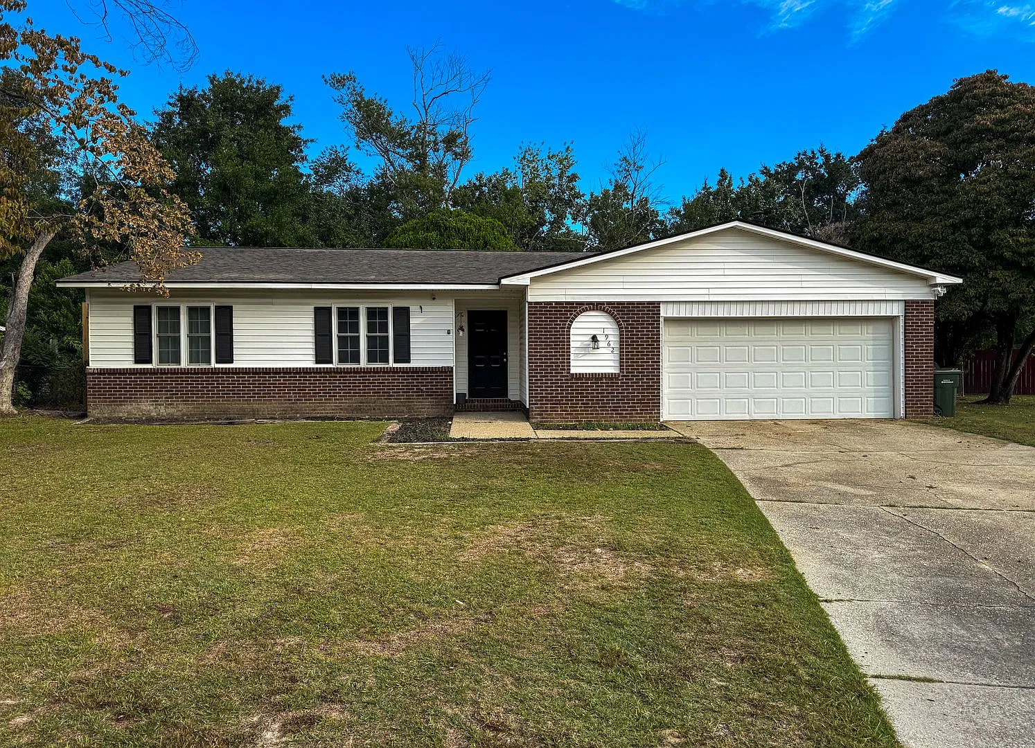 Spacious 3 Bed 2 Bath Ranch with Fenced Yard — Photo 1