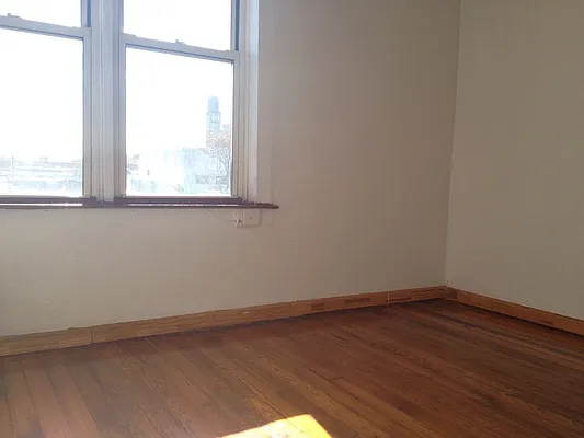 Rented by New York Realty Minimax Inc | media 43