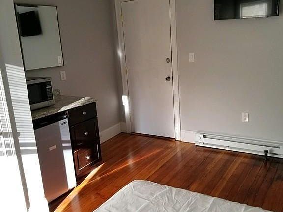 4th image of 675 Beach St #11