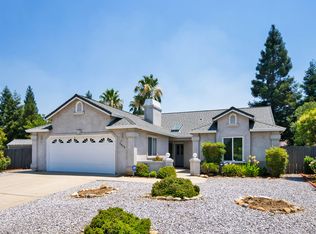 1035 Hillsdale Ct, Redding, CA 96003