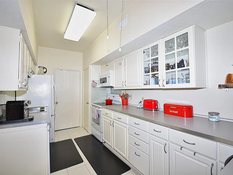 2425 Underwood St #346 — Photo 18