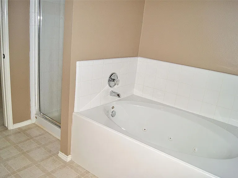 2606 Shear Water Ct — Photo 13