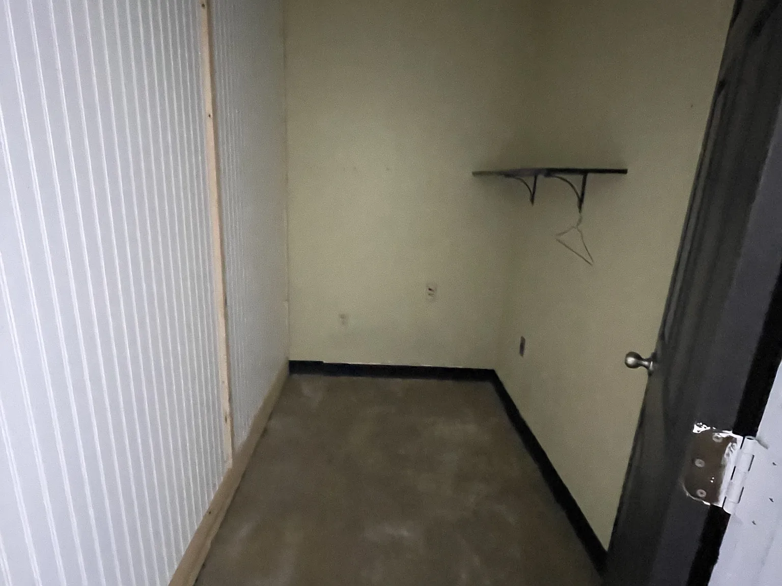 707 S Roland Road - 4 — Photo 3