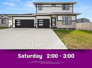 719 Prairieside Trl, Harrisburg, SD 57032