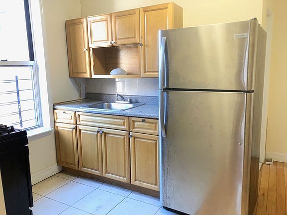2nd image of 507 W 171st St APT 42