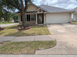 19822 River Breeze Dr, Tomball, TX 77375