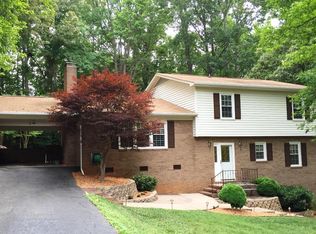 207 Heritage Pl, Mooresville, NC 28115