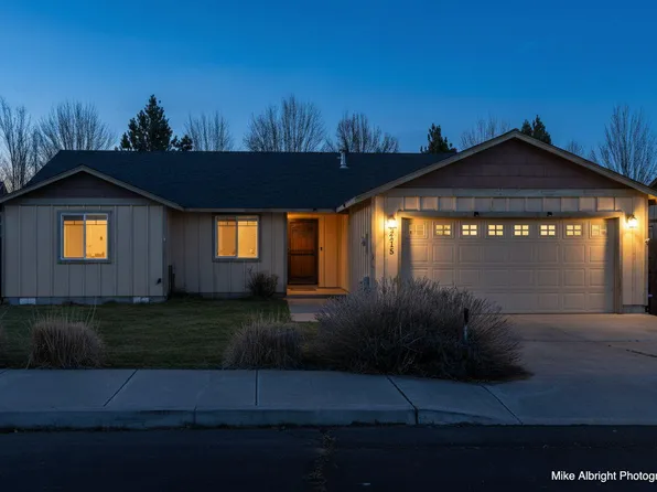 2215 SW Stonehedge Ct, Redmond, OR 97756