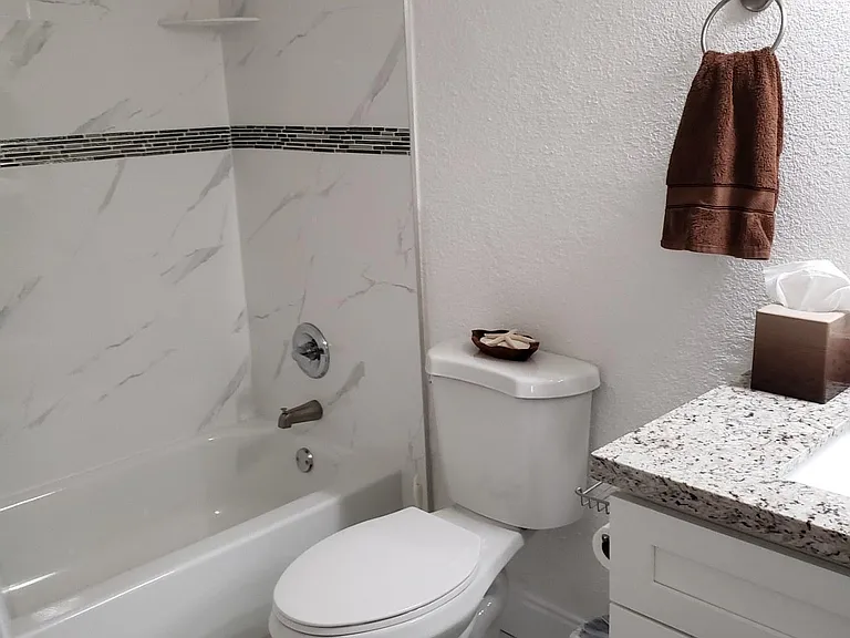 7281 Amberly Ln #401 — Photo 9