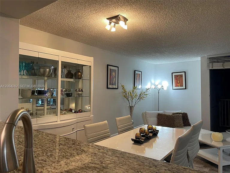 800 N Miami Ave #E-1605 — Photo 11