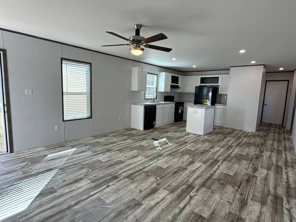 1st image of 16 Olmos Dr