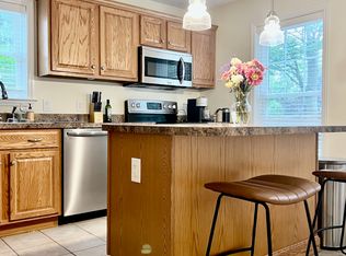 67 Clarendon Ave, Cambridge, MA 02140