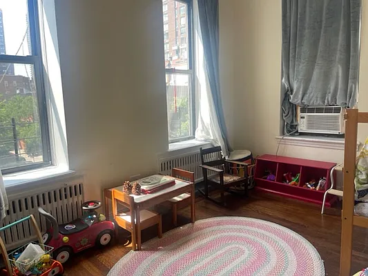 Rented by Oxford Property Group | media 16