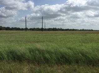 25 County Road 403, Yoakum, TX 77995