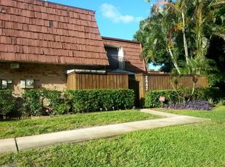 2442 SW 15th St, Deerfield Beach, FL 33442