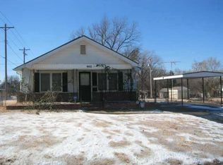 902 W Penny St, Shawnee, OK 74804