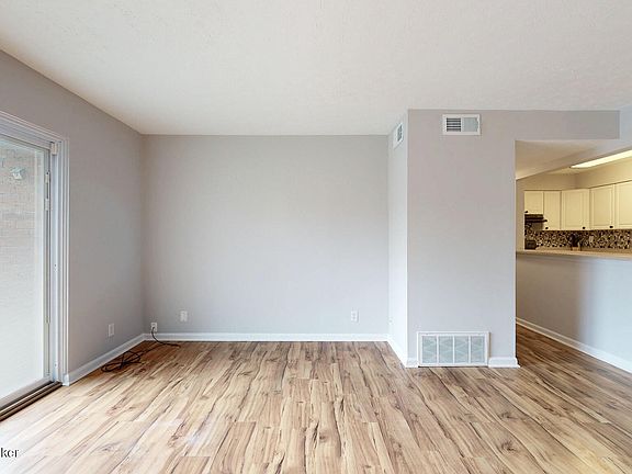 3rd image of 7052 Wildwood Cir APT 108