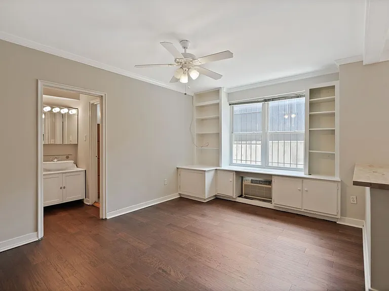 2130 N St NW #107 — Photo 4
