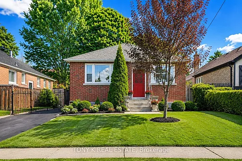 654 Grierson St Photo 1