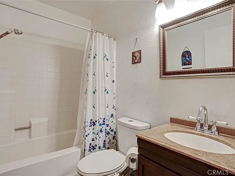 985 Sunrise St — Photo 10