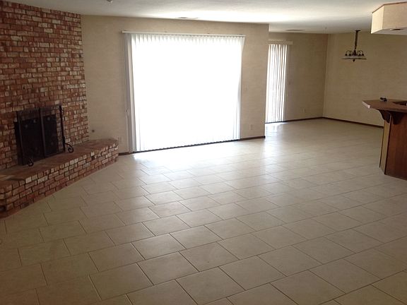 3rd image of 17861 Canyon Meadow Rd