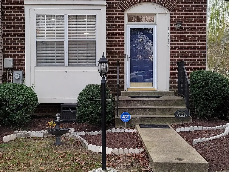 15646 Ensleigh Ln — Photo 1