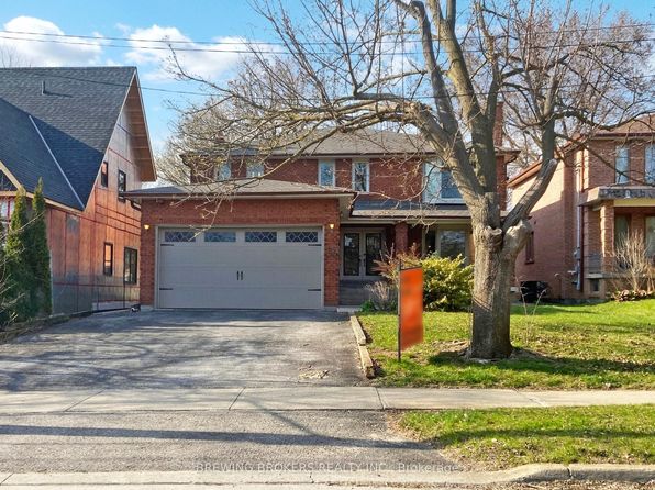 28 A Westwood Ln, Richmond Hill, ON L4C 6X9