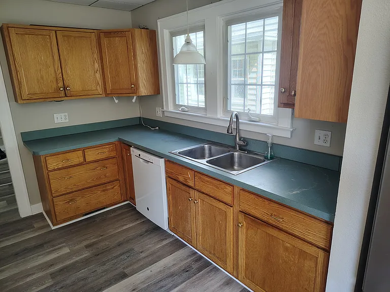 4342 Willys Pkwy — Photo 12