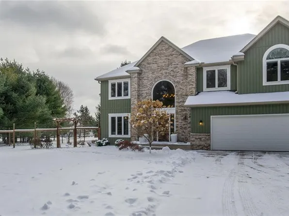 139 Canterbury Road, Eau Claire, WI 54701
