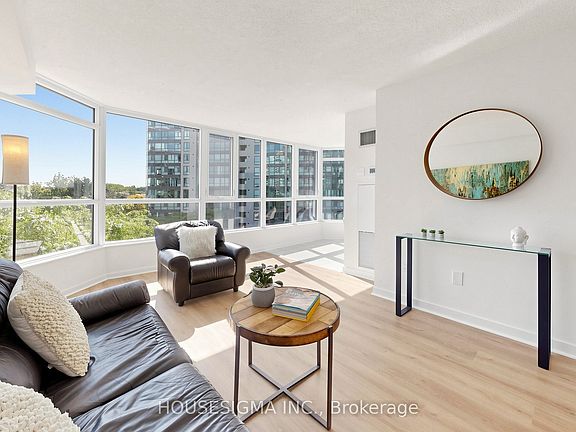 5th image of 3231 Eglinton Ave E #401