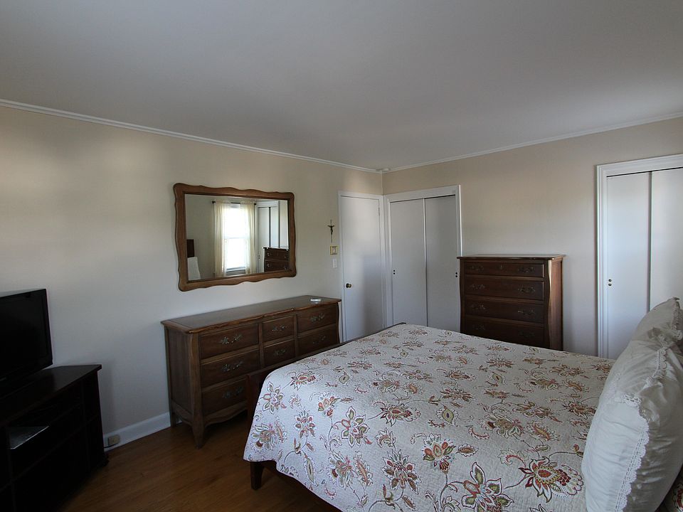 1st image of 18 Gedney Way