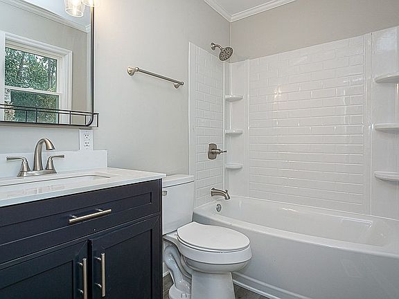 2nd image of 6639 Julliard Dr