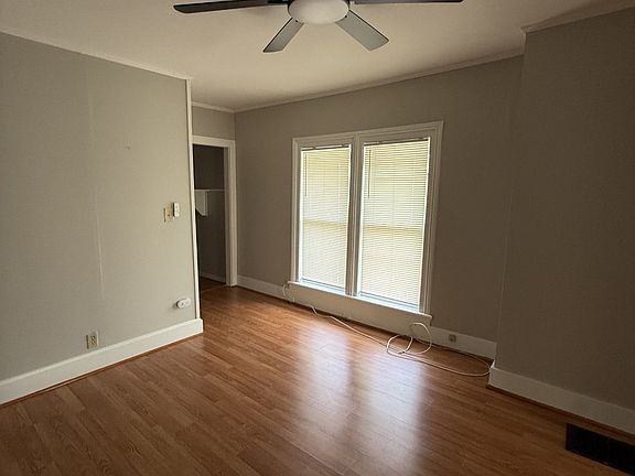3rd image of 20 Rowley St #R