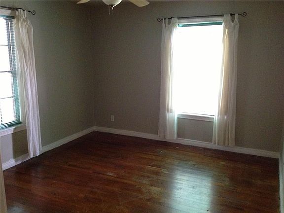5th image of 1121 E Louisiana St