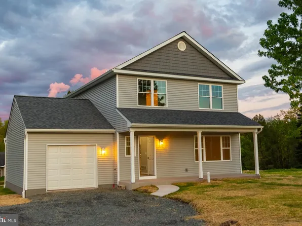 1016 Grosstown Rd, Pottstown, PA 19464